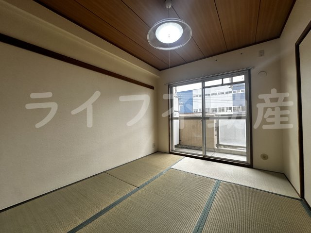 シロハイヌ吉田の和室|日本らしい落ち着いた雰囲気の和室です
