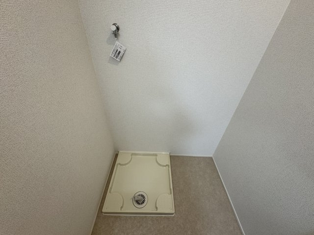 グラン　フェリシアⅢの内装|室内洗濯機置場（同型タイプ）