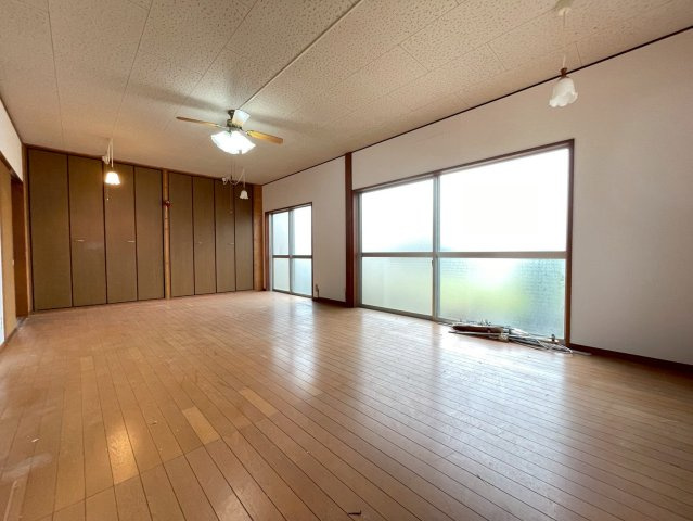 北相馬郡利根町大字羽根野　中古戸建の居間・リビング|2026年7月2日撮影