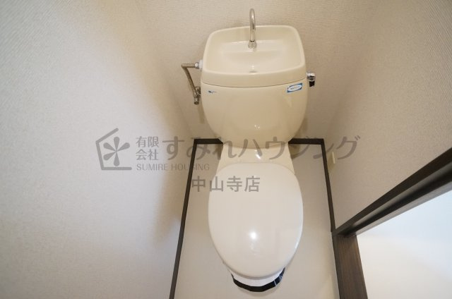 コム東宝塚のトイレ|参考、同建物・同間取りの号室
