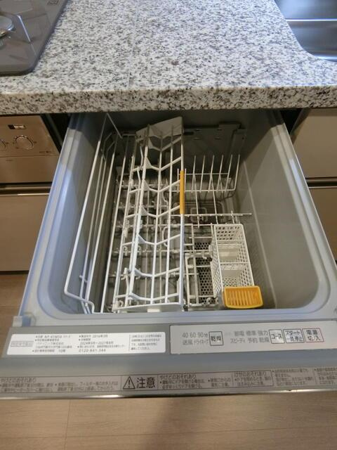オープンレジデンシア用賀の収納|食洗器ですが収納にもなります