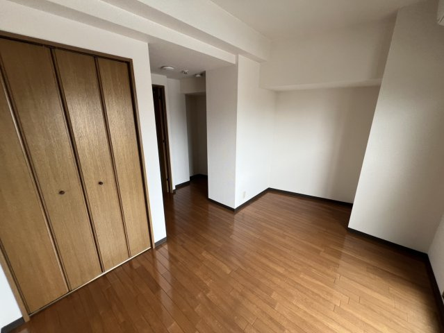 名古屋市千種区千種通５丁目の賃貸マンションの居間・リビング