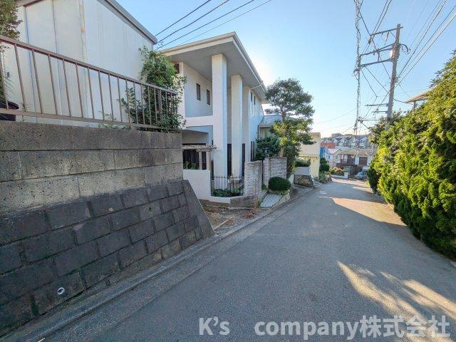 ◎藤沢市渡内3丁目　新築平屋建　の前面道路含む現地写真|2026.7.9撮影◇
