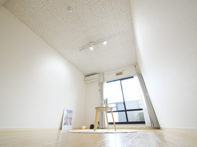 TOMIO　BASEの洋室|個人の部屋や寝室として使える洋室です