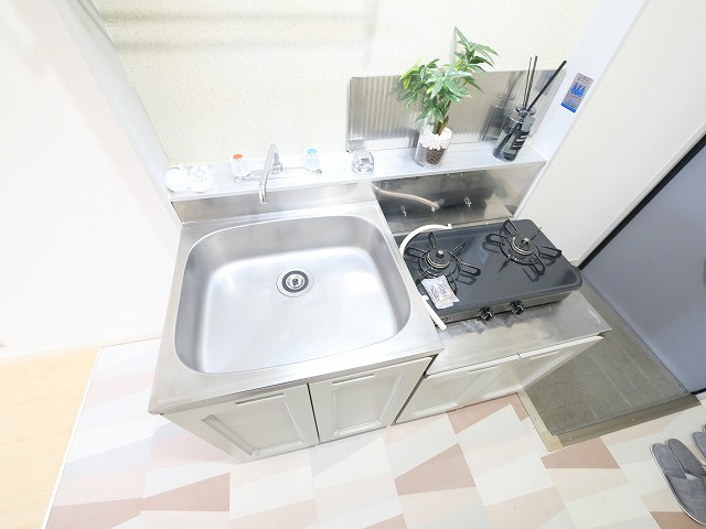 TOMIO　BASEのキッチン|キッチンでお料理をお楽しみください