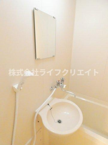村野旭が丘ビルの洗面所