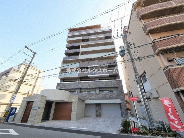プレミアムコート千里丘の外観