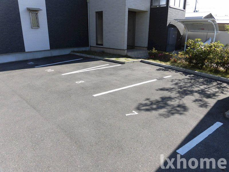 メゾンCoCoの駐車場|駐車場に車を止められます