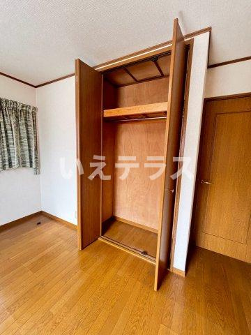 花隈町戸建の収納