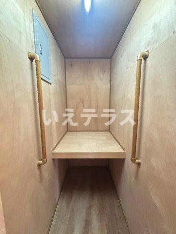 花隈町戸建の内装