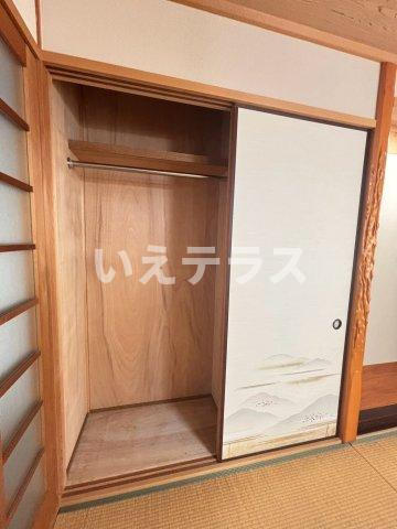 花隈町戸建の収納