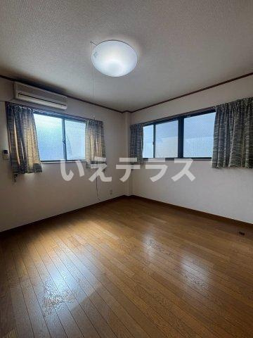 花隈町戸建の居間・リビング