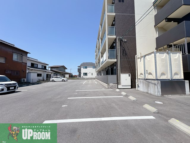 グランツ羽黒の駐車場
