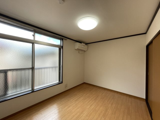 ふじガーデンのその他|★東向きの洋室