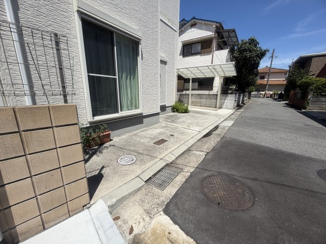 明石市二見町西二見新築の前面道路含む現地写真