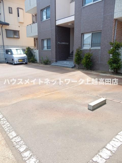 プレムＭＩＭＡＫＩの駐車場|駐車場