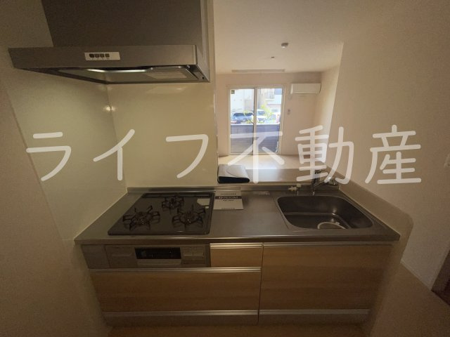 コンフォールミタニのキッチン|コンパクトなキッチンで掃除もラクラク