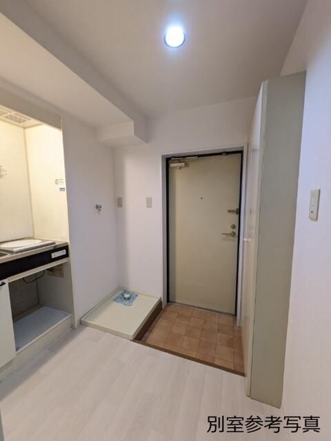 メゾンエクレーレ江古田の玄関