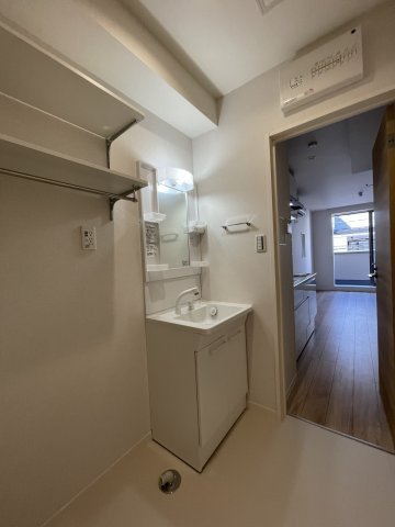 Glanz Maison 武蔵小山の洗面所|★独立洗面台付き