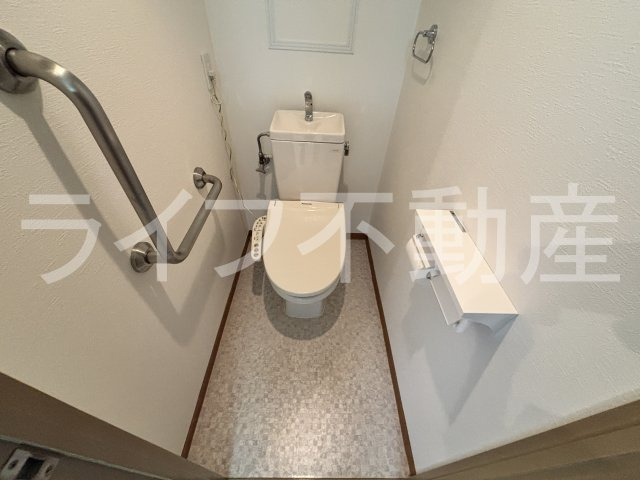 戴慶カーサグラシアのトイレ|ゆったりとした空間のトイレです