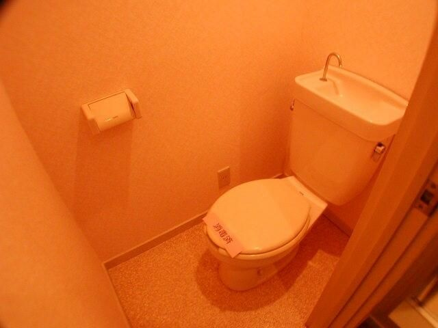 【トイレ】 | ハイムO.Z | コンパクトで使いやすいトイレです