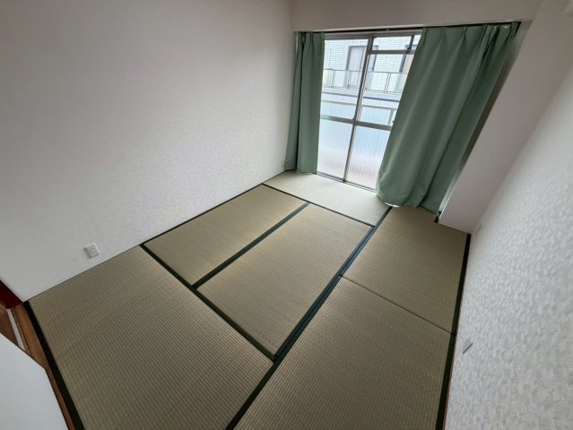 芦屋精道スカイハイツの居間・リビング