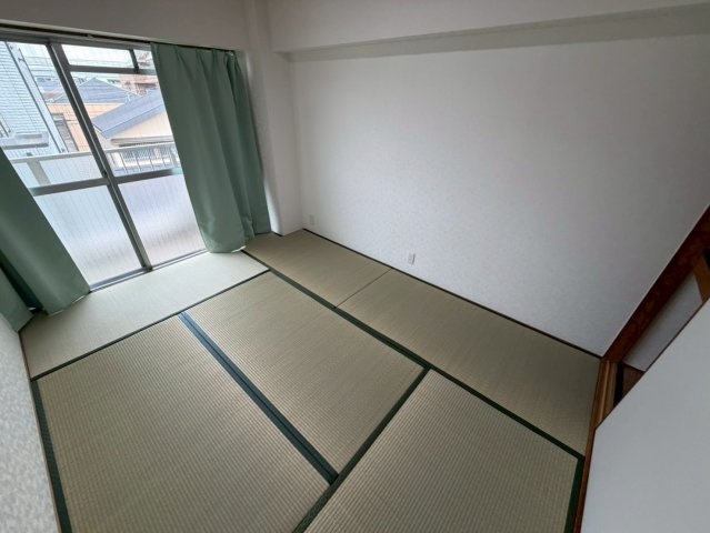 芦屋精道スカイハイツの居間・リビング