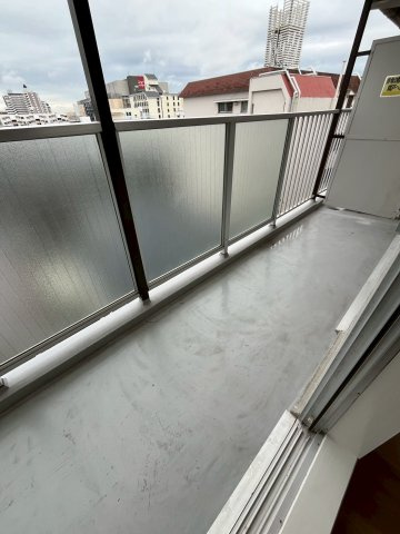 コボリクラスタ西宮北口のバルコニー