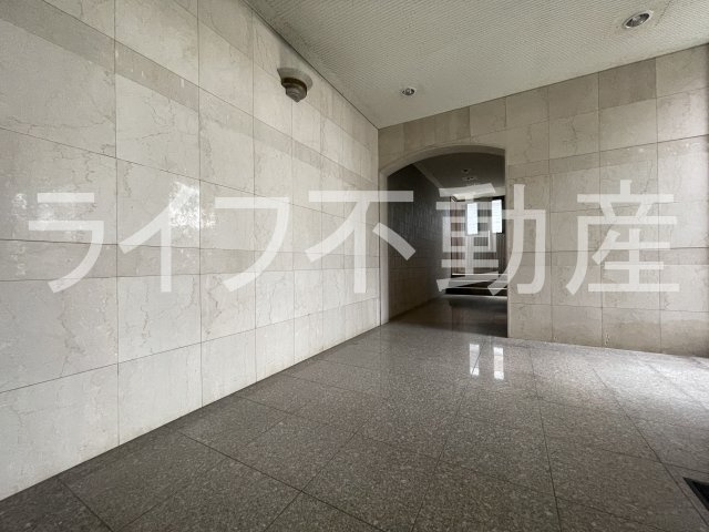 ソレアード東鴻池のロビー