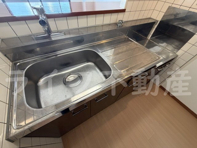 ソレアード東鴻池のキッチン