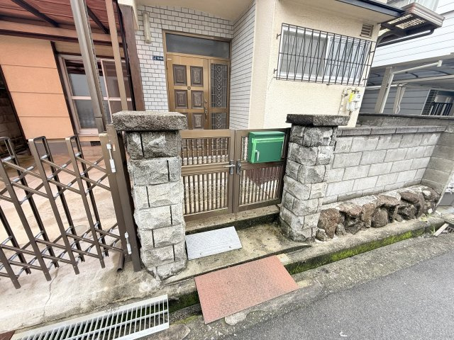 【エントランス】 | ポルックス戸建