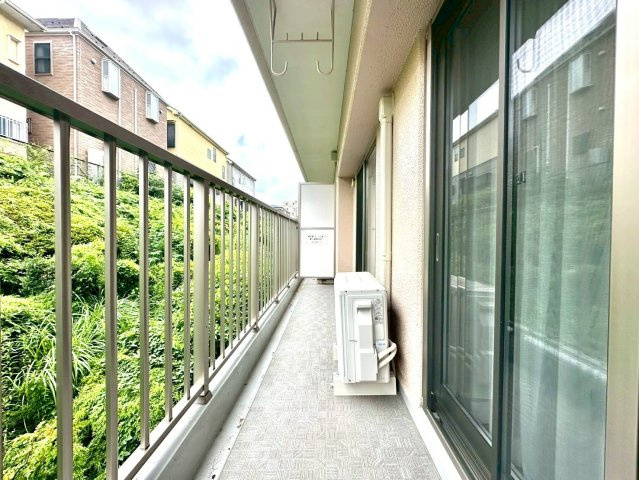 菱興マンションのバルコニー|日々の暮らしに開放感をプラスする空間です。