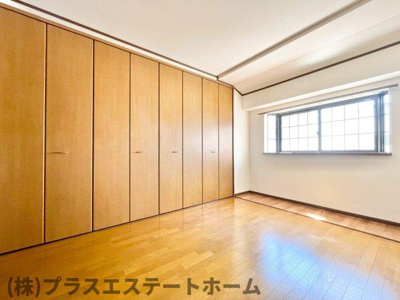 【寝室】 | 二葉町3丁目軽ガレージ付き戸建