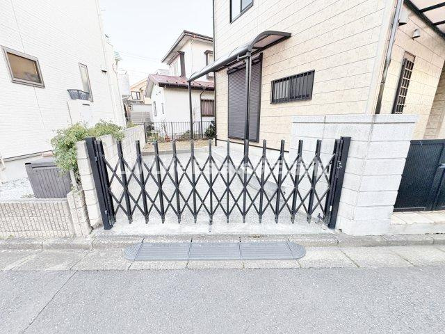 西東京市芝久保町の駐車場