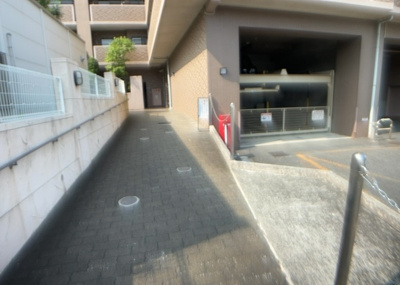 【内装】 | モラーダ厚木プレステージ | 共用部分は、一棟の建物に住む区分所有者全員が共同で所有するとし、共用部分の管理、補修などは、区分所有者で形成される管理組合が行います。個人の判断で勝手に変更することはできませんので覚えておきましょう。