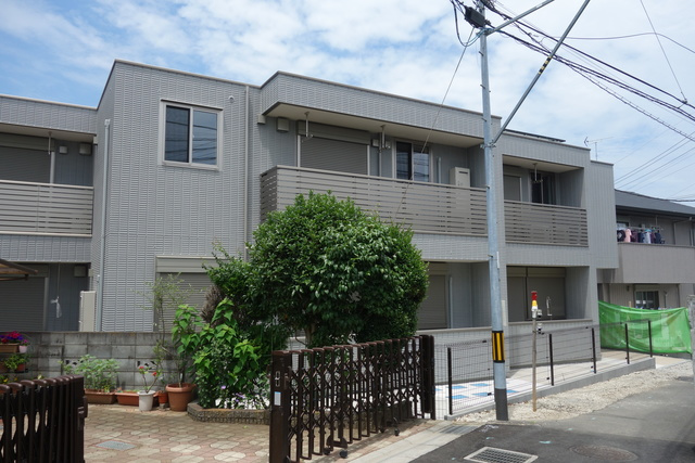 クレストコートの外観|日当たりの良い外観・立地
