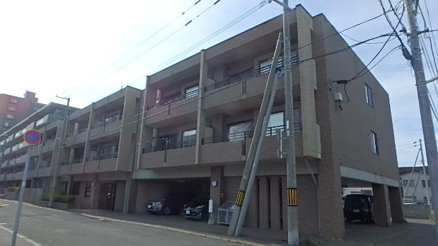 MANSION KURODA南8条