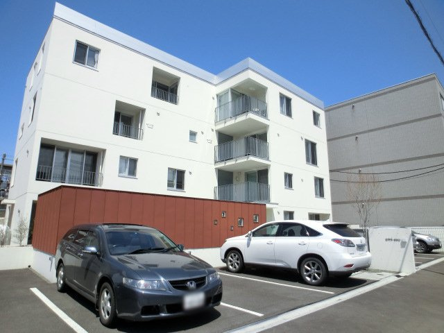 ｅｍｉ－ａｓｕ