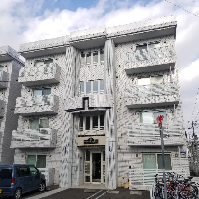 ワン・テングランメール平岸