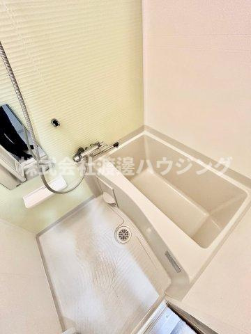 Luxe豊津の浴室