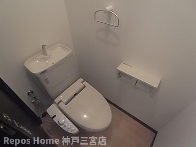 グランシャリオ山本通3のトイレ