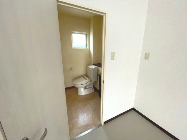 岡崎市百々町　清水ビルの内装