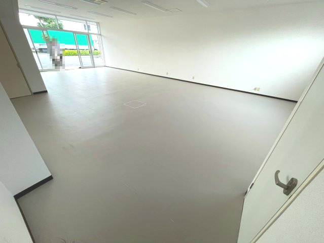 岡崎市百々町　清水ビルの内装