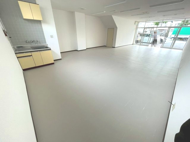 岡崎市百々町　清水ビルの内装