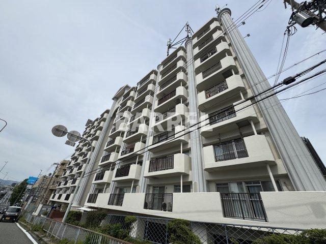グリースシャトー桃山台の外観
