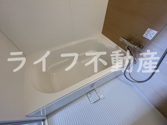 メゾンキコー今里の浴室|落ち着いた空間のお風呂です