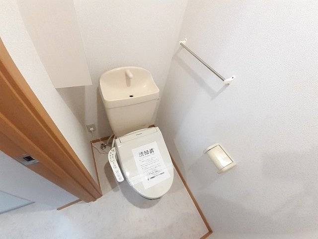 オネストハウスＢのトイレ|落ち着いたトイレです