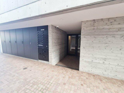 【エントランス】 | マイナビＳＴＡＹ立会川(Ludens Shinagawa-Oi)