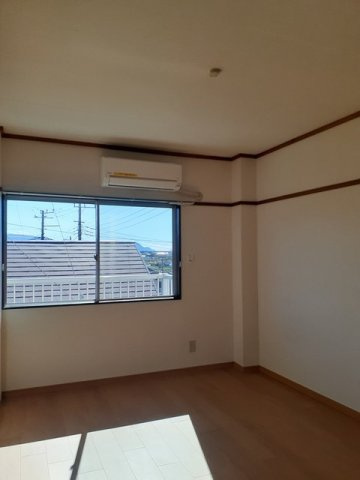 シティハイツあしたかヴィラの洋室