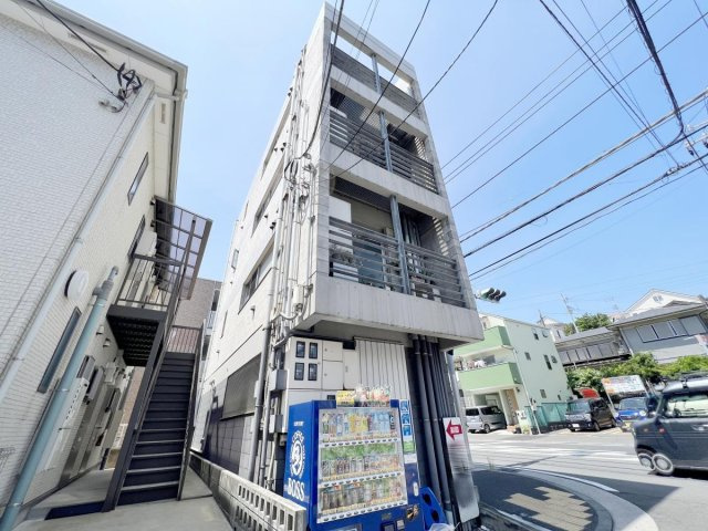ＣＡＳＡ　ＲＡＦＦＩＮＡＴＡの外観